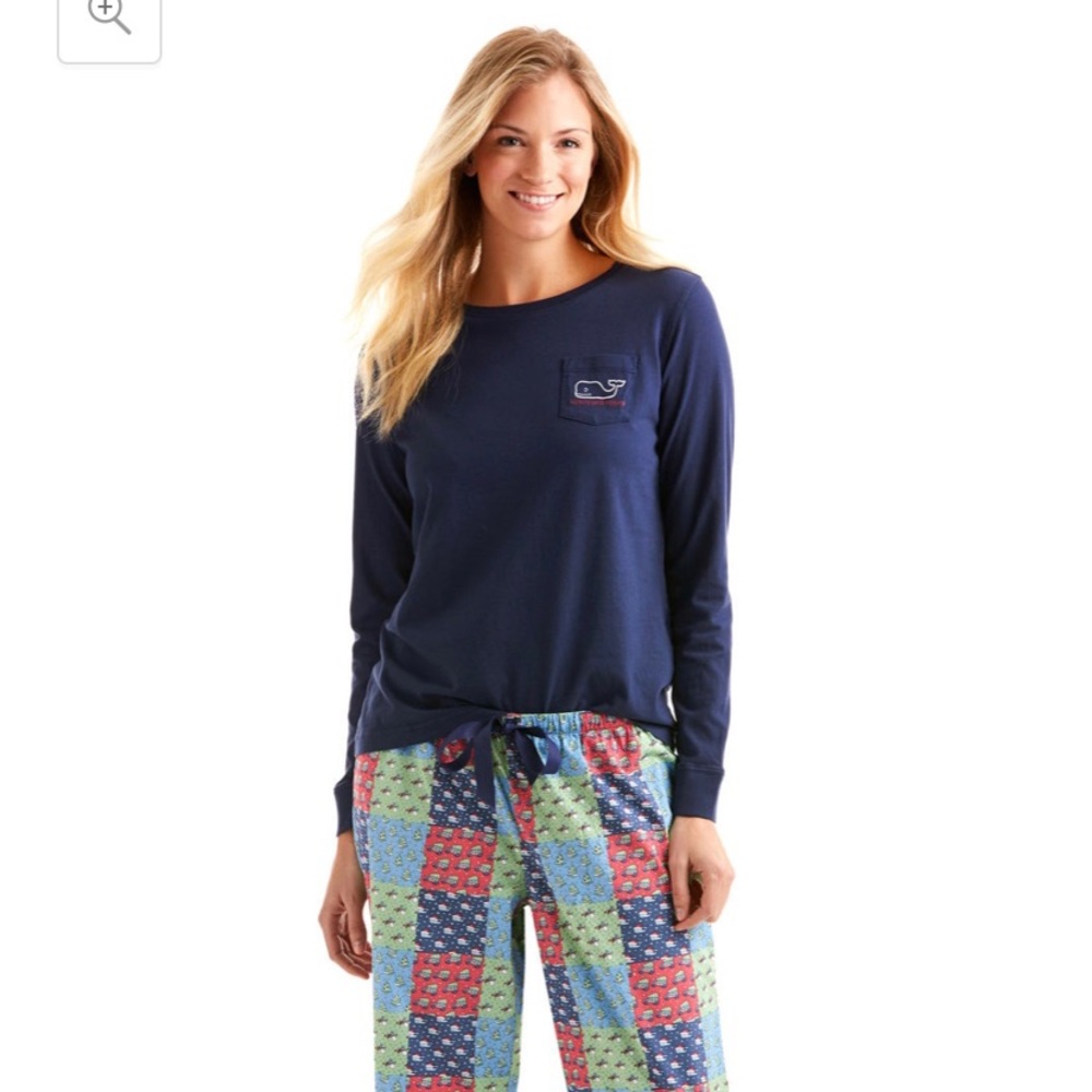 🐳 Vineyard Vines 🐳 Long Sleeve Santa Hat T-Shirt
